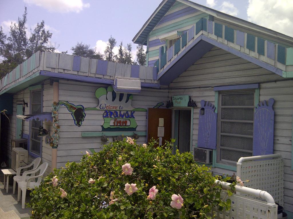 Arawak Inn Nassau Exteriör bild